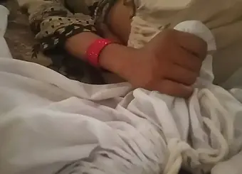 Naughty Pakistani Husband and Wife Share Their Beauty in Hot Desi Sex Episode 1