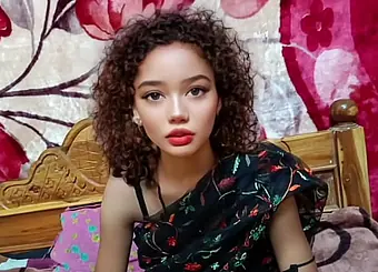 Observe Misspriya's first-ever time as a wondrous Indian bhabhi hand-job honey with a nail-out!