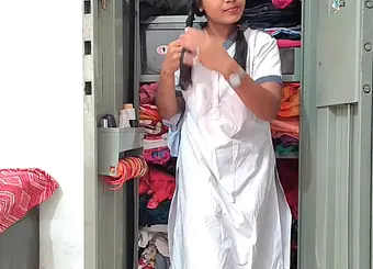 Desi COUGAR Ashu Rishi gets her vagina drilled by her Indian school pal Rishi