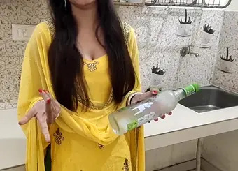 Desi wife shares her big tits & tight pussy with ex BF in steamy homemade video