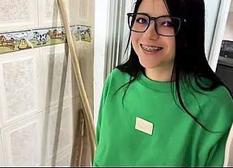 Crisanto lures Estefani for a super-hot and mighty ice cream sesh