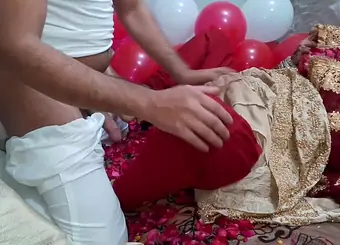 Observe this marvelous bride get ultra-kinky on her wedding night - in Hindi!