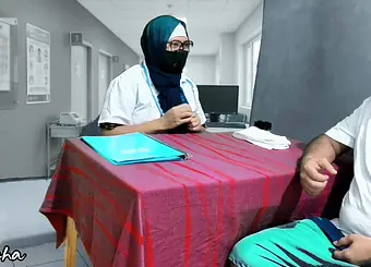 Observe Aunty Deepthroating Patient Pipe and Desi Medic Aunty get their new Indian three way on!