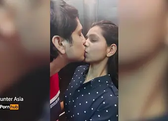 Stranger Gal Kissing Me In The Elevator & Pulverized in her Hotel Room