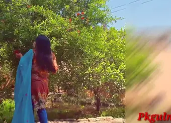 Desi sister-in-law-in-law nailed by her stepbrother in park behn ki park me chudai