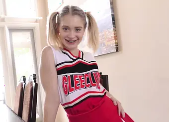 Cheerleader with braces chats grubby & takes it deep in her puny throat