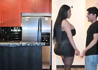 Jennifer Exxotic's steamy handjob skills make her stepson's cock rock hard!